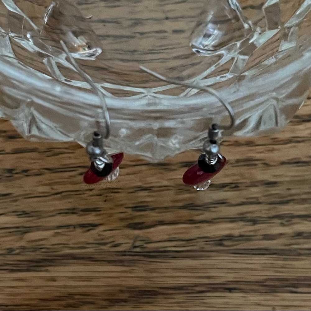 Red Glass Heart & Swarovski Crystal Earrings - NWT - Picture 4 of 6